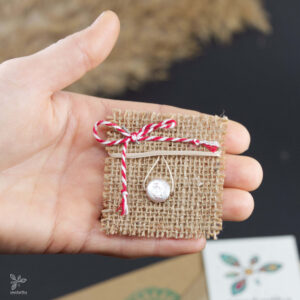 martisor sidef tinut in mana